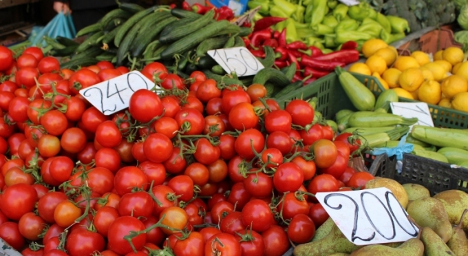 Skandali me pesticidet:Ministria e Bujqesise nis kontrollet, produktet te certifikuara